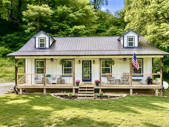 3rd image of 549 Hix Hollow Rd