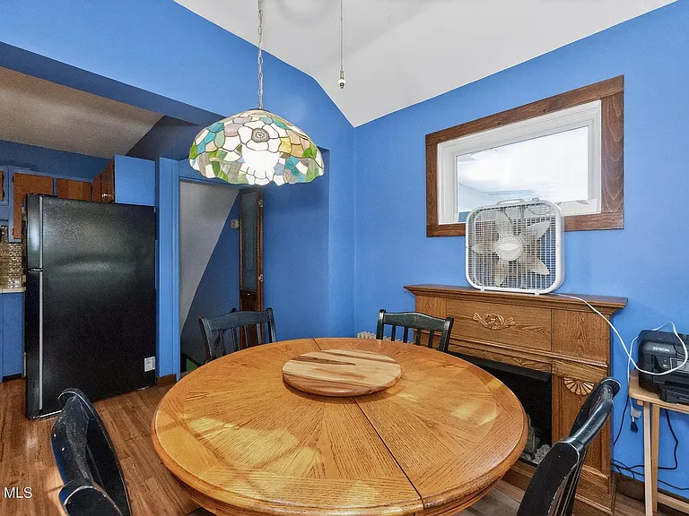 1450 Baker Ave — Photo 43