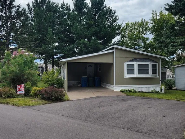 2135 Sugar Pine Dr, Cambridge, MN 55008