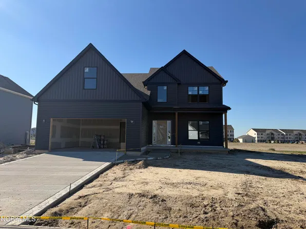 1422 Thomas Ln, Waterville, OH 43566