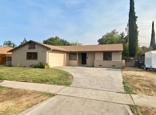 3310 E Hampton Way, Fresno, CA 93726