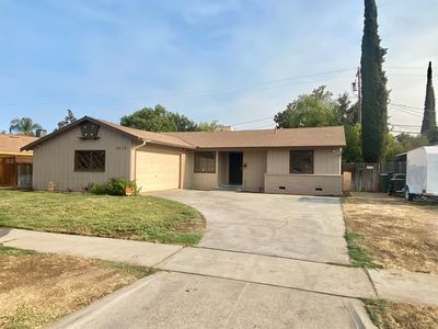 3310 E Hampton Way, Fresno, CA, 93726