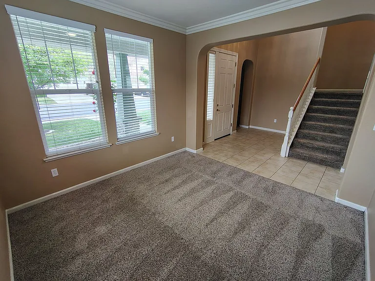 13606 Brook Way — Photo 3