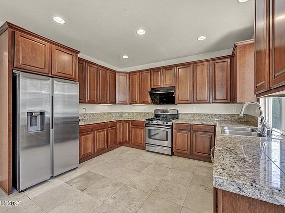 4th image of 7255 Provence Cir