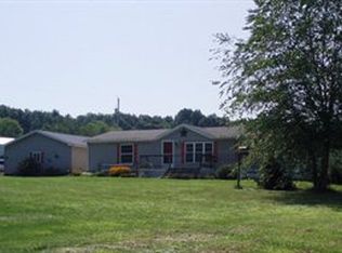 8911 Carmon Rd, Hartstown, PA 16131