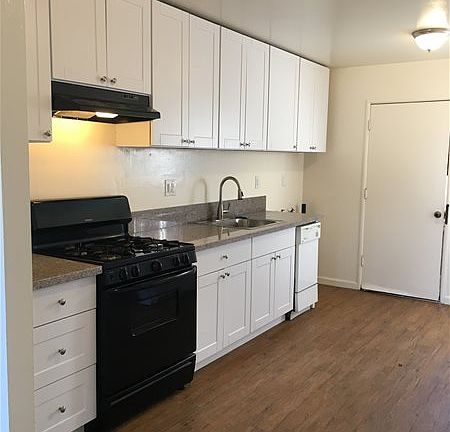 3rd image of 1653 Kidder Ave APT I