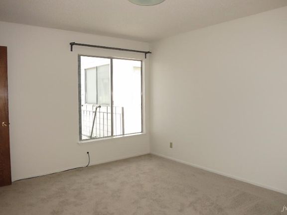 5th image of 1359 10th Ave APT 6