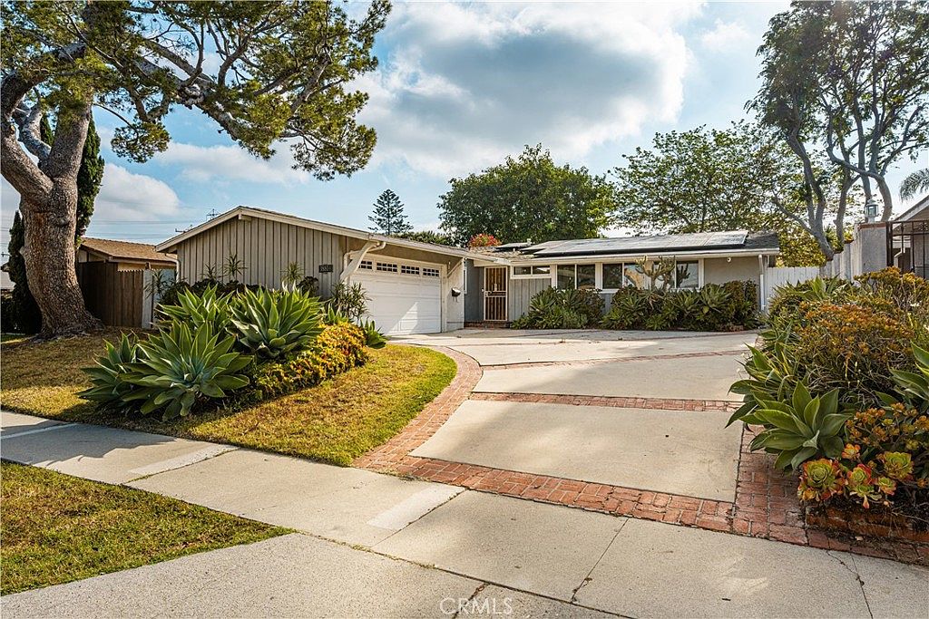 はる 18814 Fonthill Ave, Torrance, CA 90504 | MLS #WS26087589 | Zillow