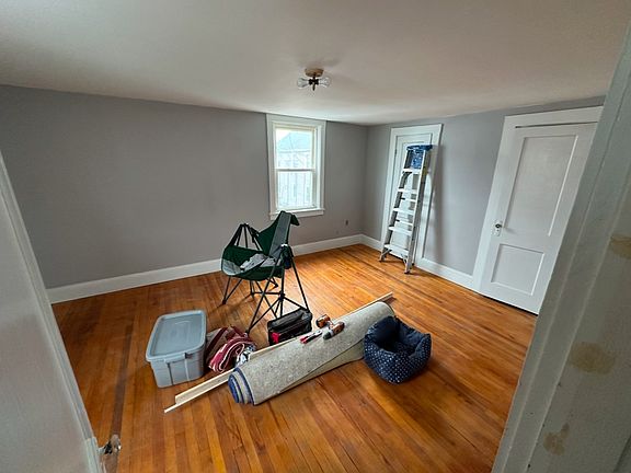 4th image of 11 Patt Ave Floor 2
