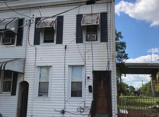 216 Edwards St, Chester, PA 19013