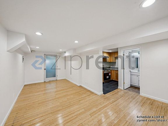 5th image of 1421 7th Ave #A