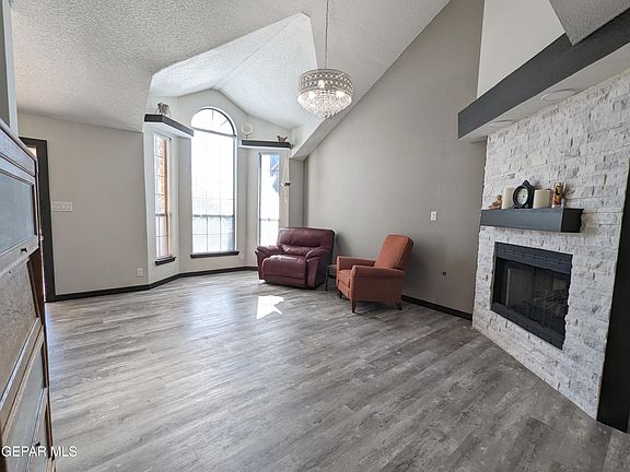 4th image of 4753 Loma De Plata Dr