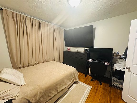 4th image of 5 Wakefield St