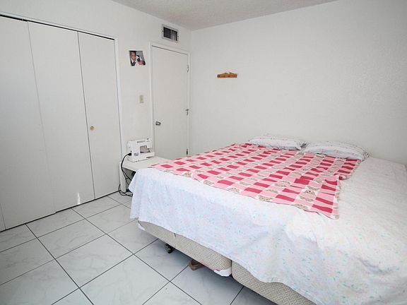 5th image of 225 E Water St #225