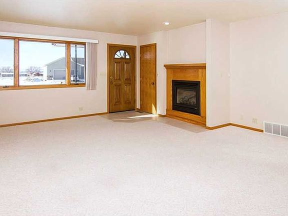 4th image of 1333 Florian Ave
