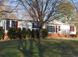 109 Cavin Ave, Mount Holly, NC 28120