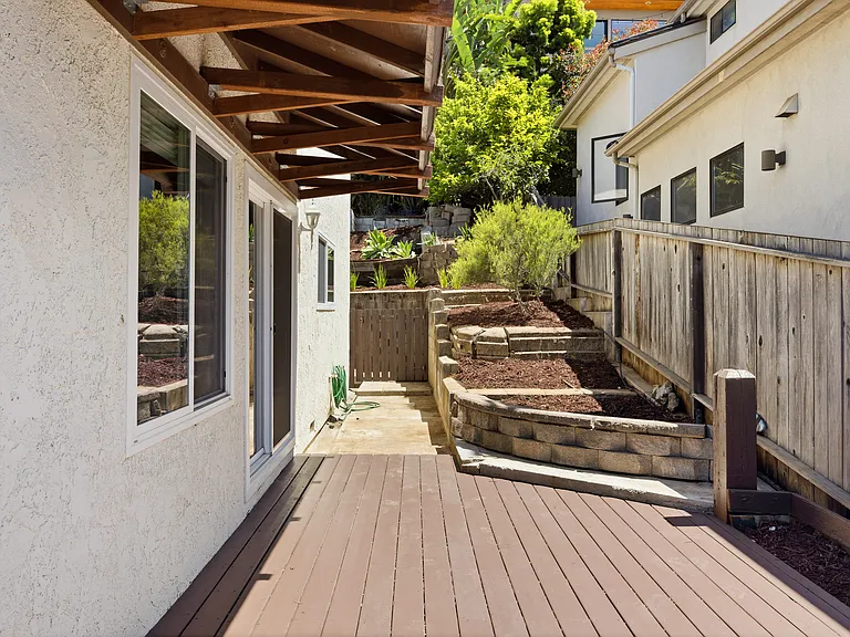 2234 Santa Ynez Ave — Photo 23