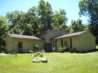 9319 Angling Rd, Wakeman, OH 44889