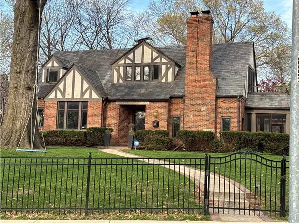 1020 W 69th St, Kansas City, MO 64113