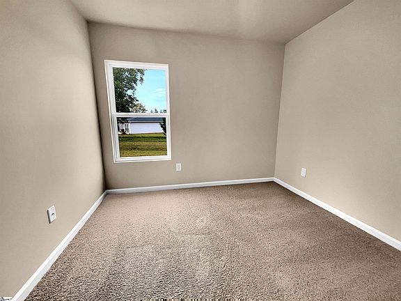 5th image of 130 Blue Gill Way