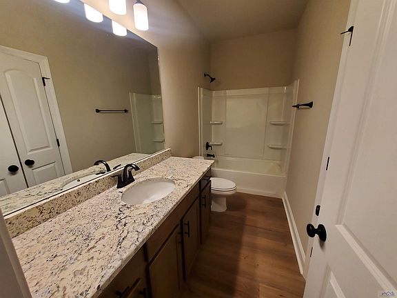 4th image of 2224 Talbot Ave