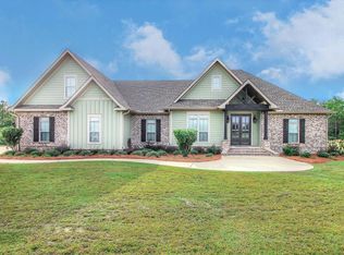 2529 Timber Ln, Lucedale, MS 39452