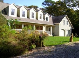 70 Squiretown Rd, Hampton Bays, NY 11946