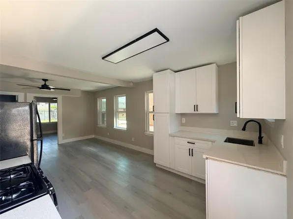 5014 Jefferson St APT 21, Houston, TX 77023