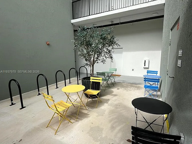 3422 NW 5th Ave #207 — Photo 7