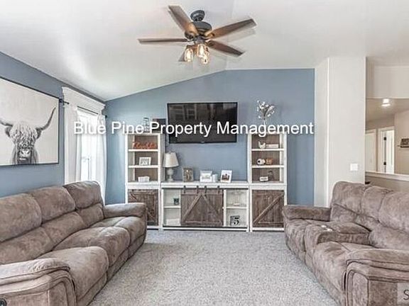 4th image of 3026 N Florian Ave