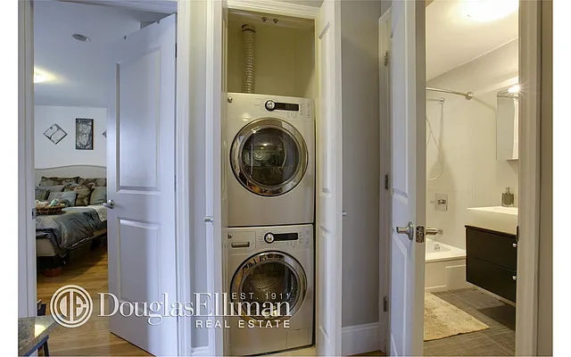 Sold by Douglas Elliman | media 21