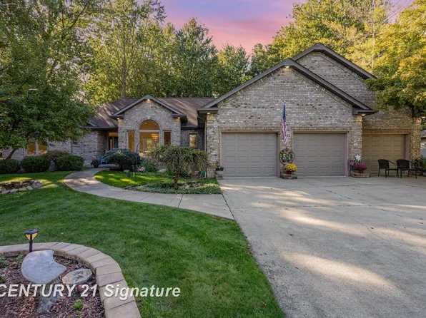 581 Timberwood Ln, Saginaw, MI 48609