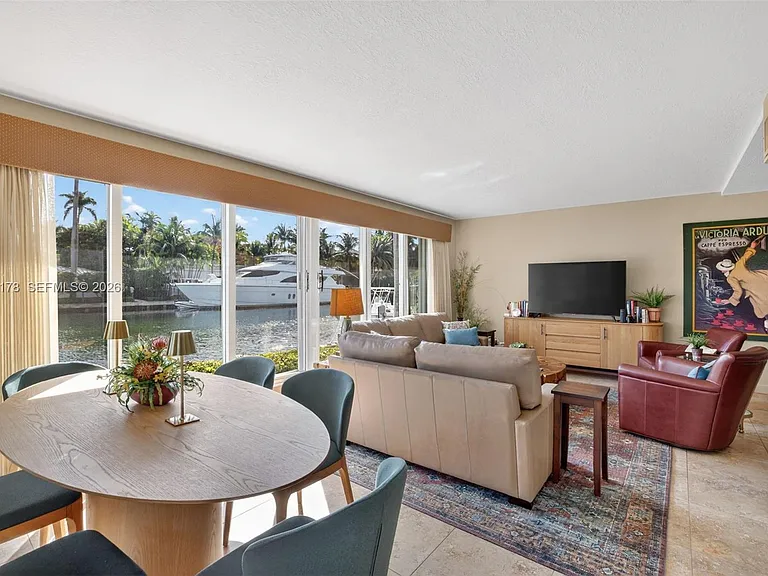 180 Isle Of Venice Dr #121 — Photo 15