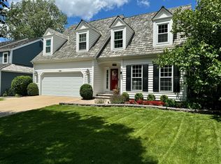 4682 Middle Rd, Gurnee, IL 60031