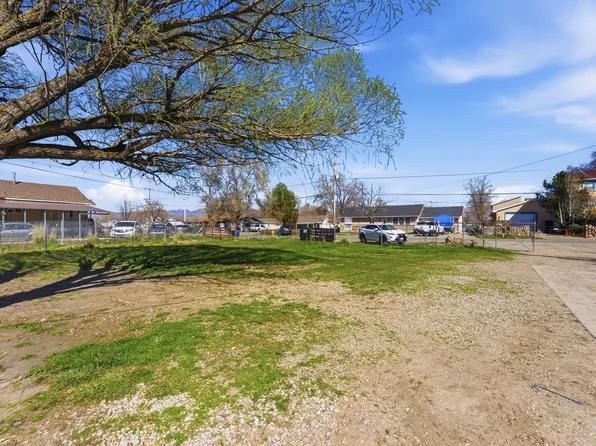 2504 S Chesterfield St, West Valley City, UT 84119