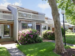 5 Riverview Ave #E, Mashpee, MA 02649