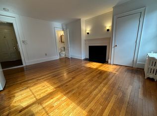 90 Myrtle St #13, Boston, MA 02114