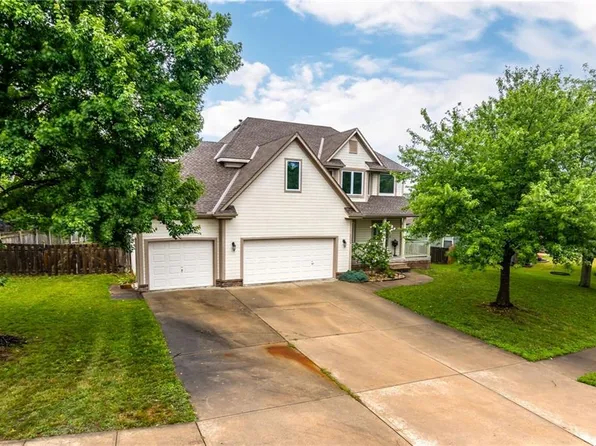 2228 SE Meeting St, Lees Summit, MO 64063