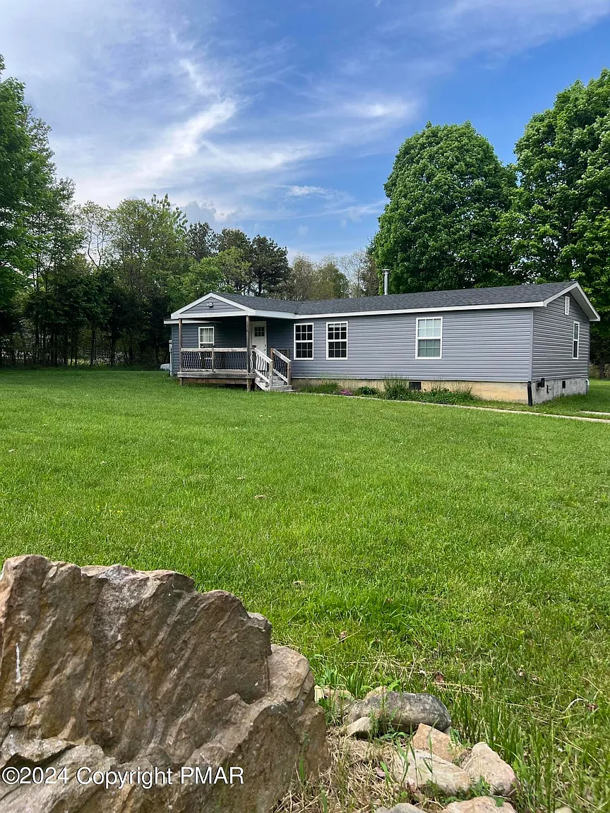 134 Snowflake Dr photo 1