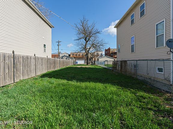 5th image of 2332 W Jackson Blvd