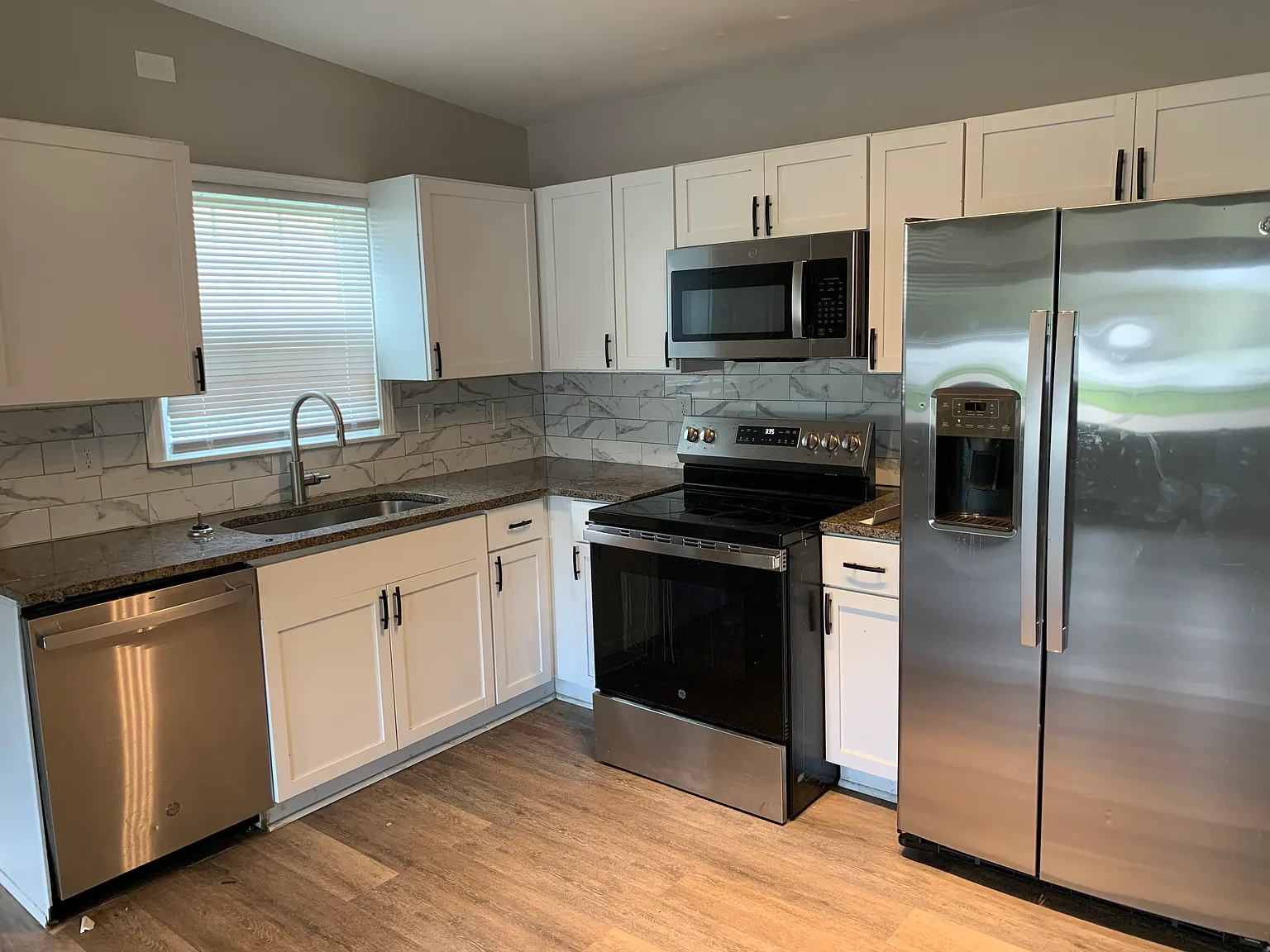 3 bed, 1250 sqft, $1,550 — Photo 4