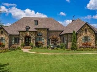 6 Dolphin Pond Ln, Fountain Inn, SC 29644