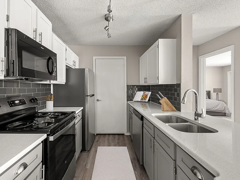 C242920_Sirona_104_KITCHEN_01_03_VS