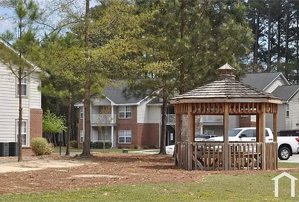 2 bed, 800 sqft, $736 — Photo 2