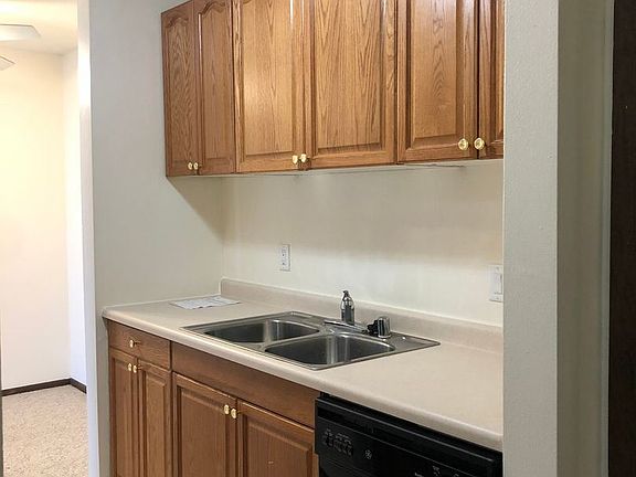 4th image of 530 N Eau Claire Ave APT 204