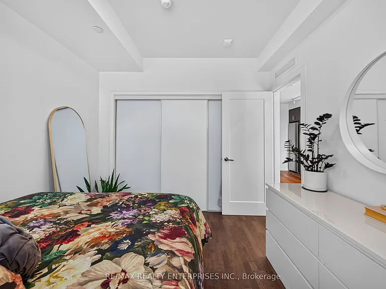 1575 Lakeshore Rd W #340 — Photo 16