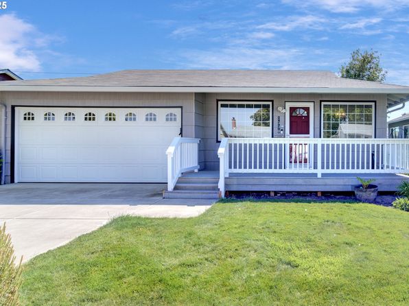 1330 Princeton Rd, Woodburn, OR 97071