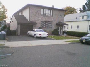 11 Scudder St, Garfield City, NJ 07026