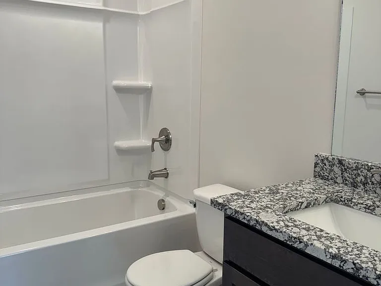 130 Quarry Point Dr — Photo 20