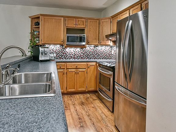 4th image of 9303 S Pointe Lasalles Dr #C-2